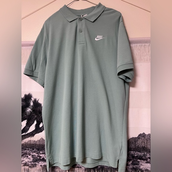 Nike Sportswear Polo in Mint Green - Picture 2 of 4